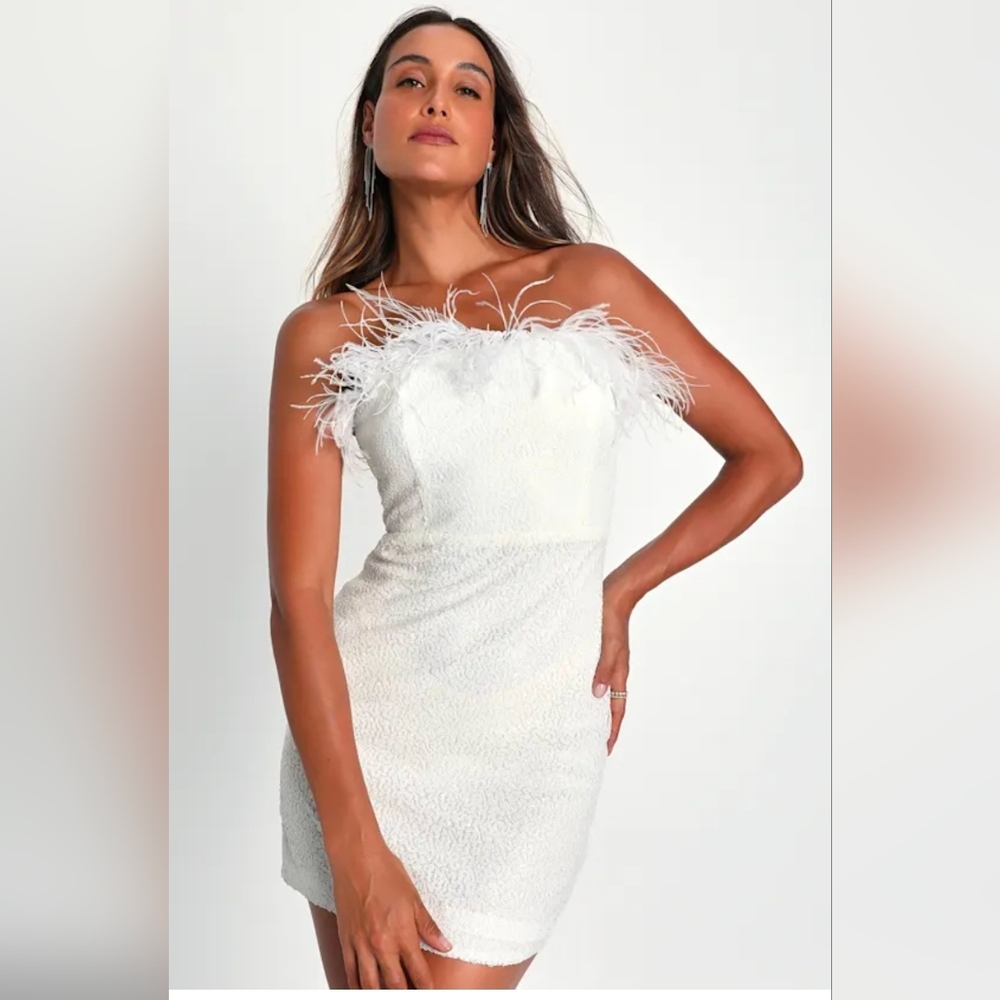 Lulu's Strapless White Feather Dress